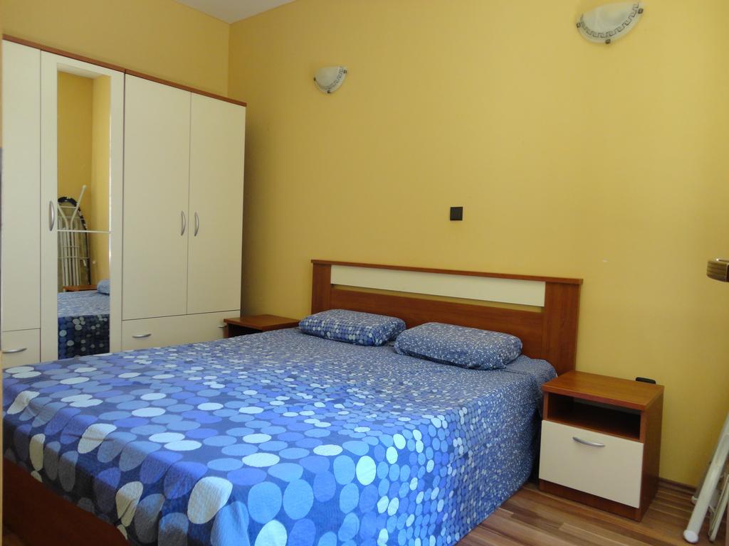 ביוגראד נה מורו Apartment Ivana מראה חיצוני תמונה